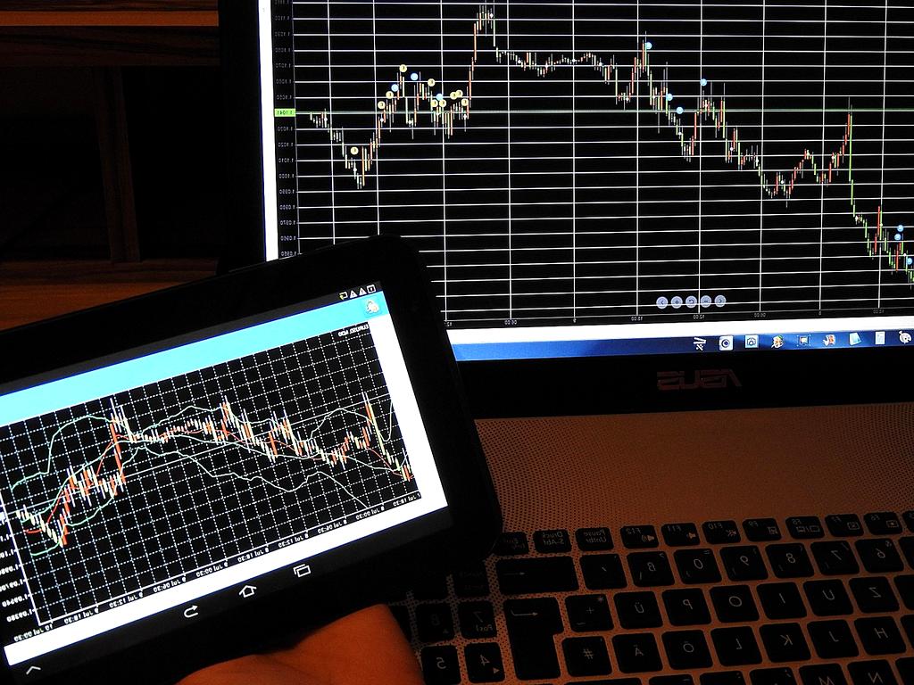 Molecular structure analysis interface